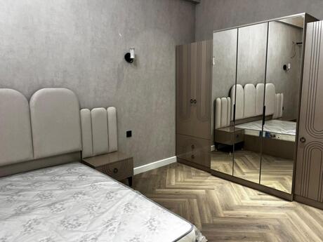 3 otaqlı yeni tikili - 8 Noyabr m. - 110 m²