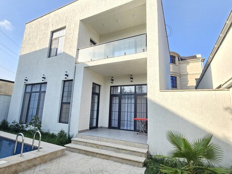 5 otaqlı həyət evi/bağ evi - Şüvəlan q. - 150 m²