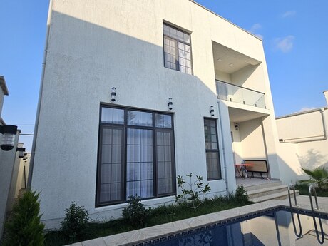 5 otaqlı həyət evi/bağ evi - Şüvəlan q. - 150 m²