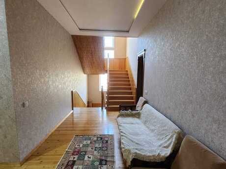 9 otaqlı həyət evi, 300 m², Yeni Ramana: 240 000 ₼ 2