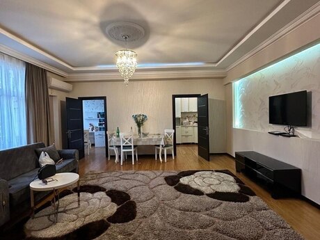 Elan №5649984 - Bakı, Şah İsmayıl Xətai m., 3 otaqlı, 94 m², 5/16 mərtəbə