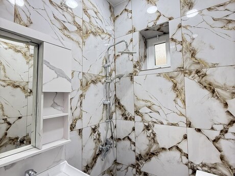 House with Garden, Villa For Sale