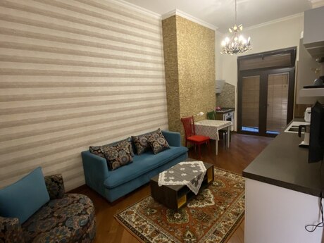 Объявление №5650181 - Баку, м. Ичеришехер, 2-комн., 65 м², 5/13 этаж