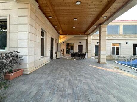 8 otaqlı həyət evi, 600 m², Novxanı: 460 000 ₼ 5