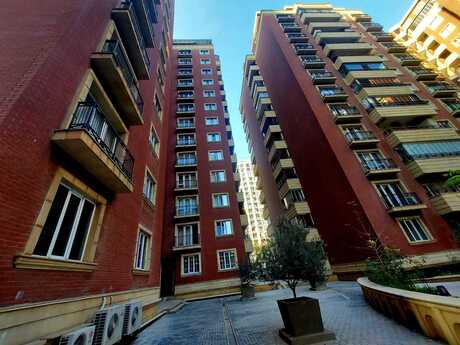4 otaqlı yeni tikili - 28 May m. - 226 m²