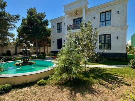 House with Garden, Villa For Sale