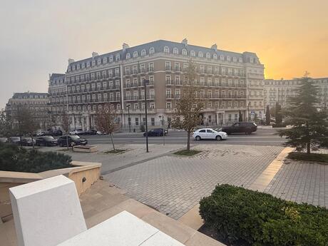 Elan №5651437 - Bakı, Ağ şəhər q., 4 otaqlı, 174 m², 2/7 mərtəbə