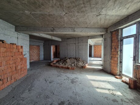 4 otaqlı yeni tikili - Elmlər Akademiyası m. - 200 m²