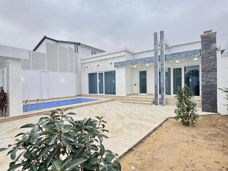 4 otaqlı həyət evi/bağ evi - Şüvəlan q. - 150 m²