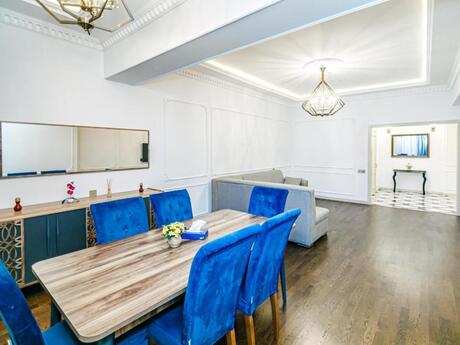 Elan №5652142 - Bakı, Şah İsmayıl Xətai m., 3 otaqlı, 140 m², 18/18 mərtəbə