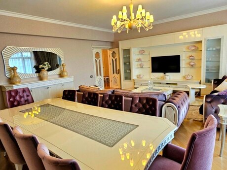 5 otaqlı yeni tikili - Şah İsmayıl Xətai m. - 225 m²