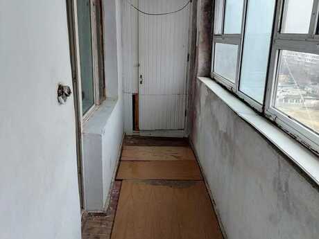 4 otaqlı köhnə tikili - Xalqlar Dostluğu m. - 100 m²