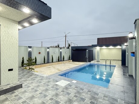 4 otaqlı həyət evi/bağ evi - Mərdəkan q. - 150 m²