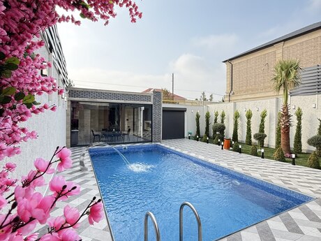 5 otaqlı həyət evi/bağ evi - Mərdəkan q. - 180 m²