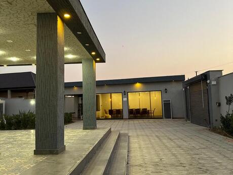 4 otaqlı həyət evi/bağ evi - Pirşağı q. - 210 m²