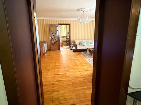 5 otaqlı köhnə tikili - Qara Qarayev m. - 100 m²