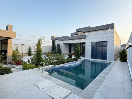 5 otaqlı həyət evi/bağ evi - Mərdəkan q. - 220 m²