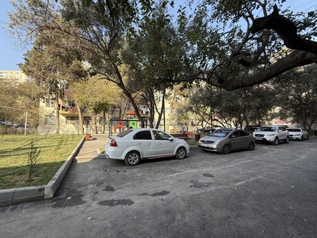 3 otaqlı köhnə tikili - Memar Əcəmi m. - 65 m²
