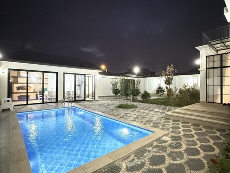 6 otaqlı həyət evi/bağ evi - Şüvəlan q. - 430 m²