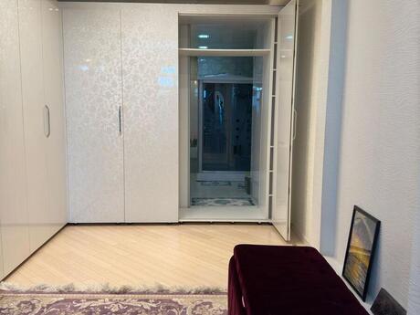5 otaqlı yeni tikili - Şah İsmayıl Xətai m. - 240 m²