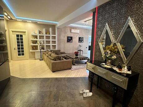 5 otaqlı yeni tikili - Şah İsmayıl Xətai m. - 240 m²