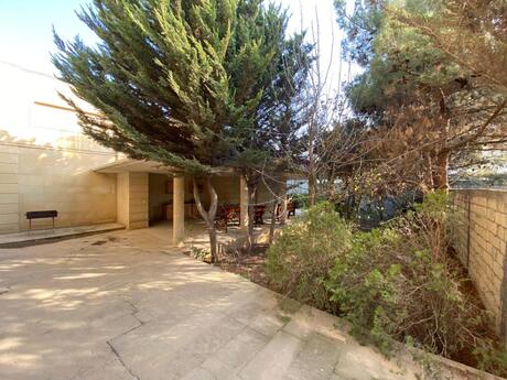 7 otaqlı həyət evi/bağ evi - Badamdar q. - 400 m²