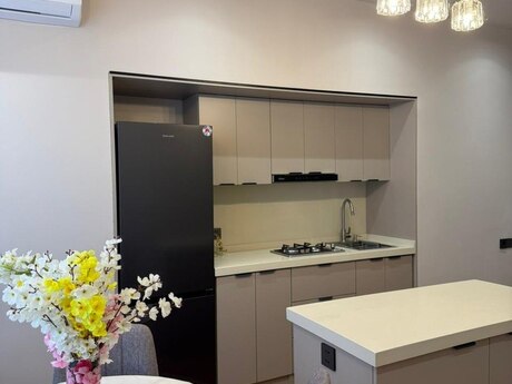 3-комн. новостройка - м. 20 января - 80 м²