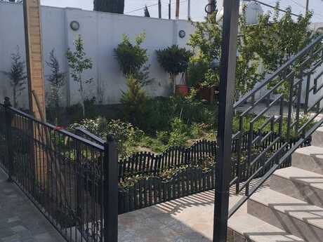 4 otaqlı həyət evi/bağ evi - Şüvəlan q. - 130 m²