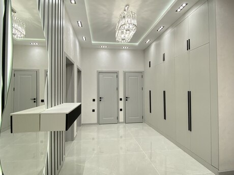 Elan №5657722 - Bakı, 8 Noyabr m., 3 otaqlı, 115 m², 5/12 mərtəbə