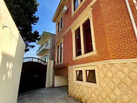 5 otaqlı həyət evi/bağ evi - Avtovağzal m. - 420 m²
