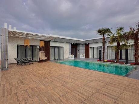 5 otaqlı həyət evi/bağ evi - Mərdəkan q. - 220 m²