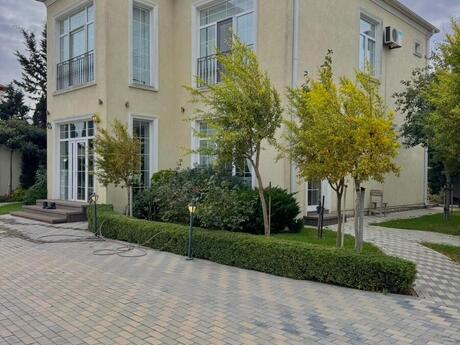 5 otaqlı həyət evi/bağ evi - Mərdəkan q. - 220 m²