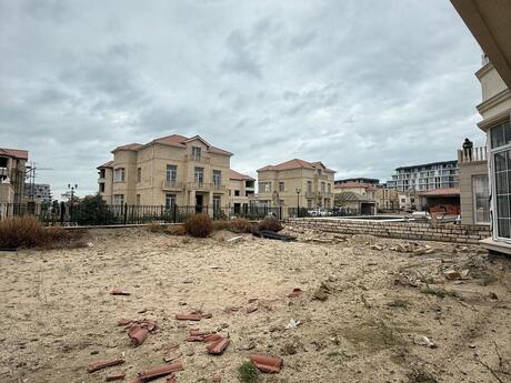 8 otaqlı həyət evi/bağ evi - Nardaran q. - 340 m²