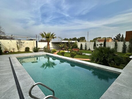 6 otaqlı həyət evi/bağ evi - Mərdəkan q. - 350 m²