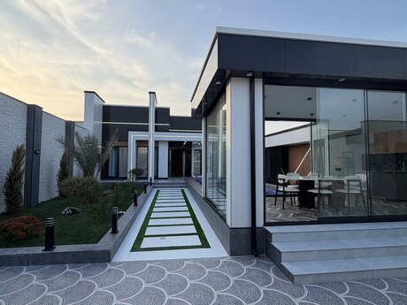 4 otaqlı həyət evi/bağ evi - Şüvəlan q. - 180 m²