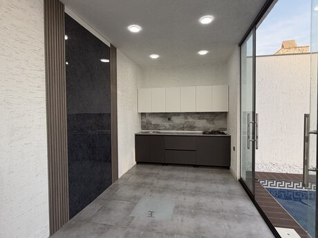 4 otaqlı həyət evi/bağ evi - Şüvəlan q. - 150 m²