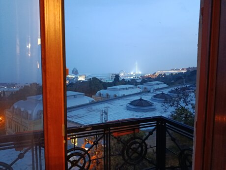 3 otaqlı köhnə tikili - İçəri Şəhər m. - 115 m²