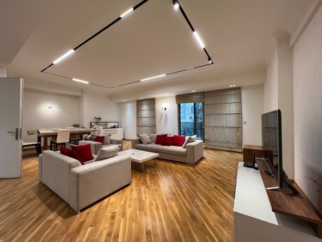 Kirayə 3 otaqlı mənzil, 170 m², Səbail: 3 500 ₼/ay 4