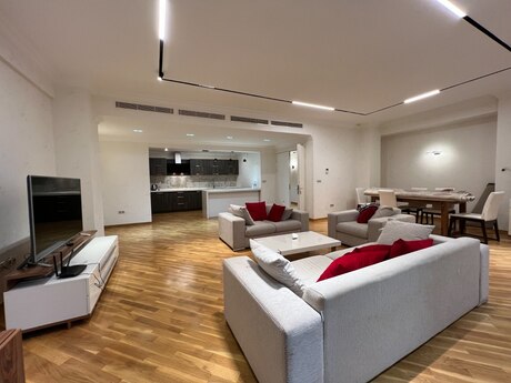 Kirayə 3 otaqlı mənzil, 170 m², Səbail: 3 500 ₼/ay 3