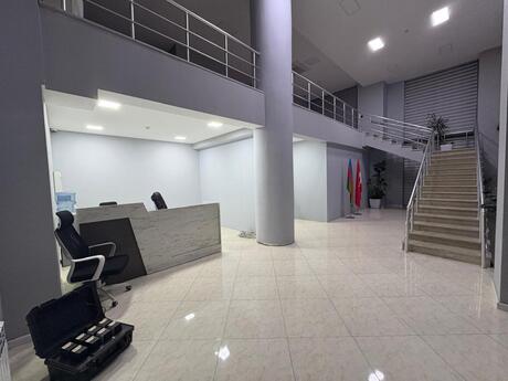 15 otaqlı ofis - Şah İsmayıl Xətai m. - 740 m²