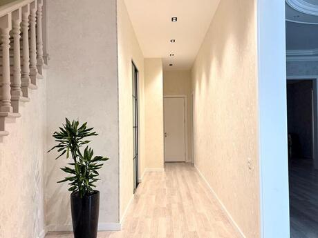 7 otaqlı həyət evi/bağ evi - Bakıxanov q. - 340 m²