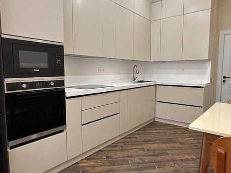 2 otaqlı yeni tikili - Elmlər Akademiyası m. - 90 m²