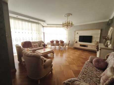 5-room apartment for rent, 221 m², Elmlər Akademiyası: 2 000 ₼/mo 2