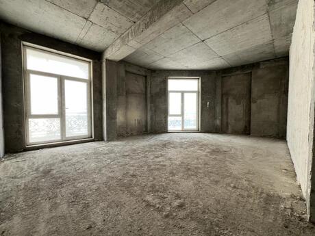 4 otaqlı yeni tikili - Ağ şəhər q. - 198 m²