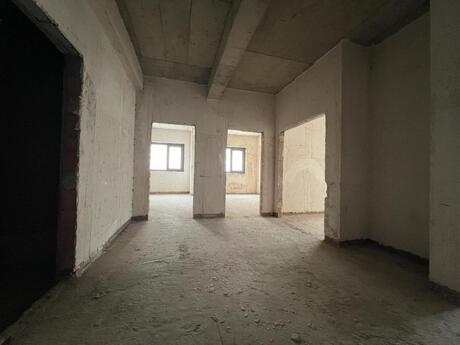 4 otaqlı yeni tikili - Ağ şəhər q. - 198 m²