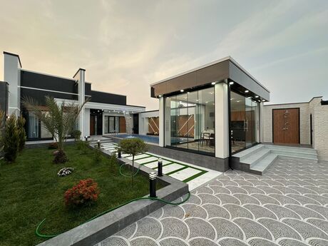 4 otaqlı həyət evi/bağ evi - Şüvəlan q. - 170 m²