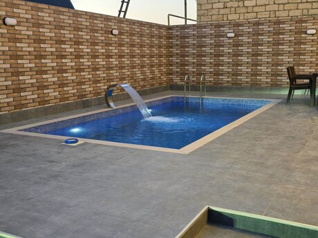 4 otaqlı həyət evi/bağ evi - Novxanı q. - 100 m²