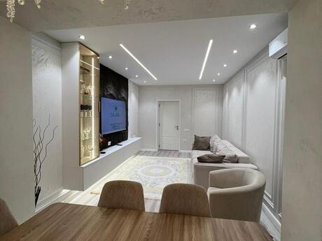 4 otaqlı köhnə tikili - Gənclik m. - 80 m²