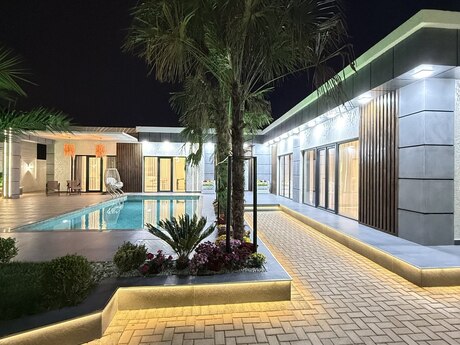 5 otaqlı həyət evi/bağ evi - Mərdəkan q. - 220 m²