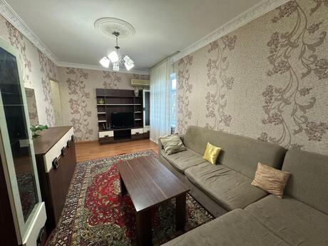 2 otaqlı köhnə tikili - Bakıxanov q. - 60 m²